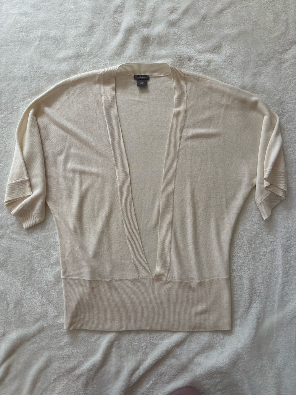 Ann Taylor cashmere blend short sleeve knit